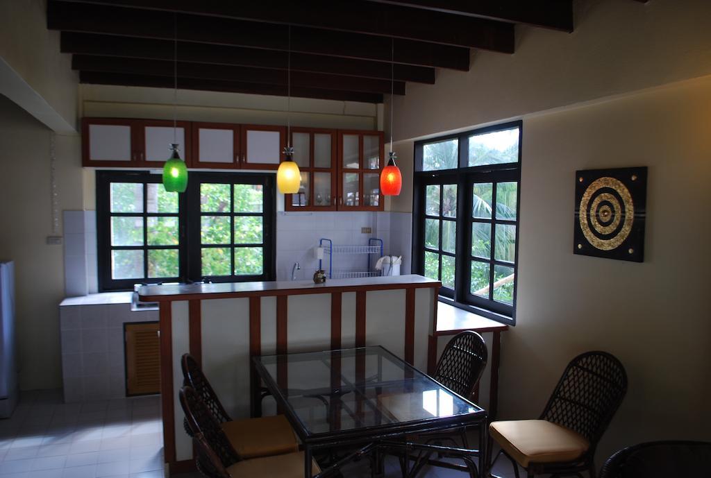Sunset Apartment Phuket Patong Room photo