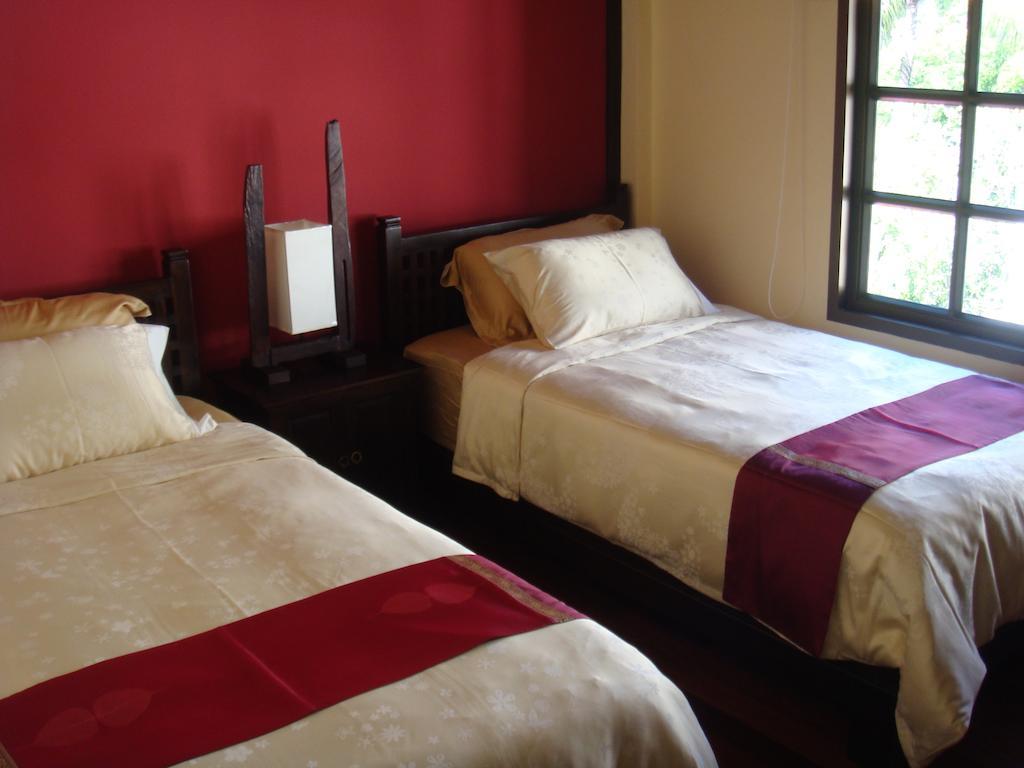 Sunset Apartment Phuket Patong Room photo